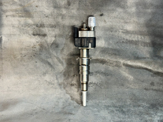 BRAND NEW GENUINE BMW N54 N63 INDEX 12 INJECTOR 7585261-12 - LRI Autoparts