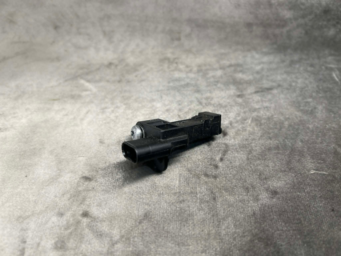 BMW N13 Crankshaft Position Sensor - 13627561753 (Used, Genuine) - LRI Autoparts