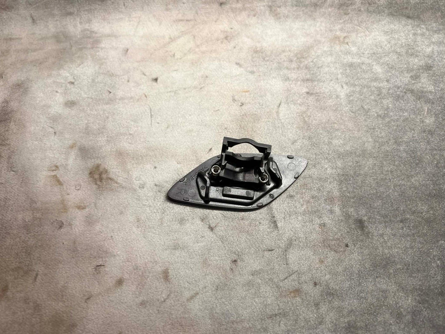 BMW E92 E93 Pre-LCI Headlight Washer Cover - Right Side 61677171659