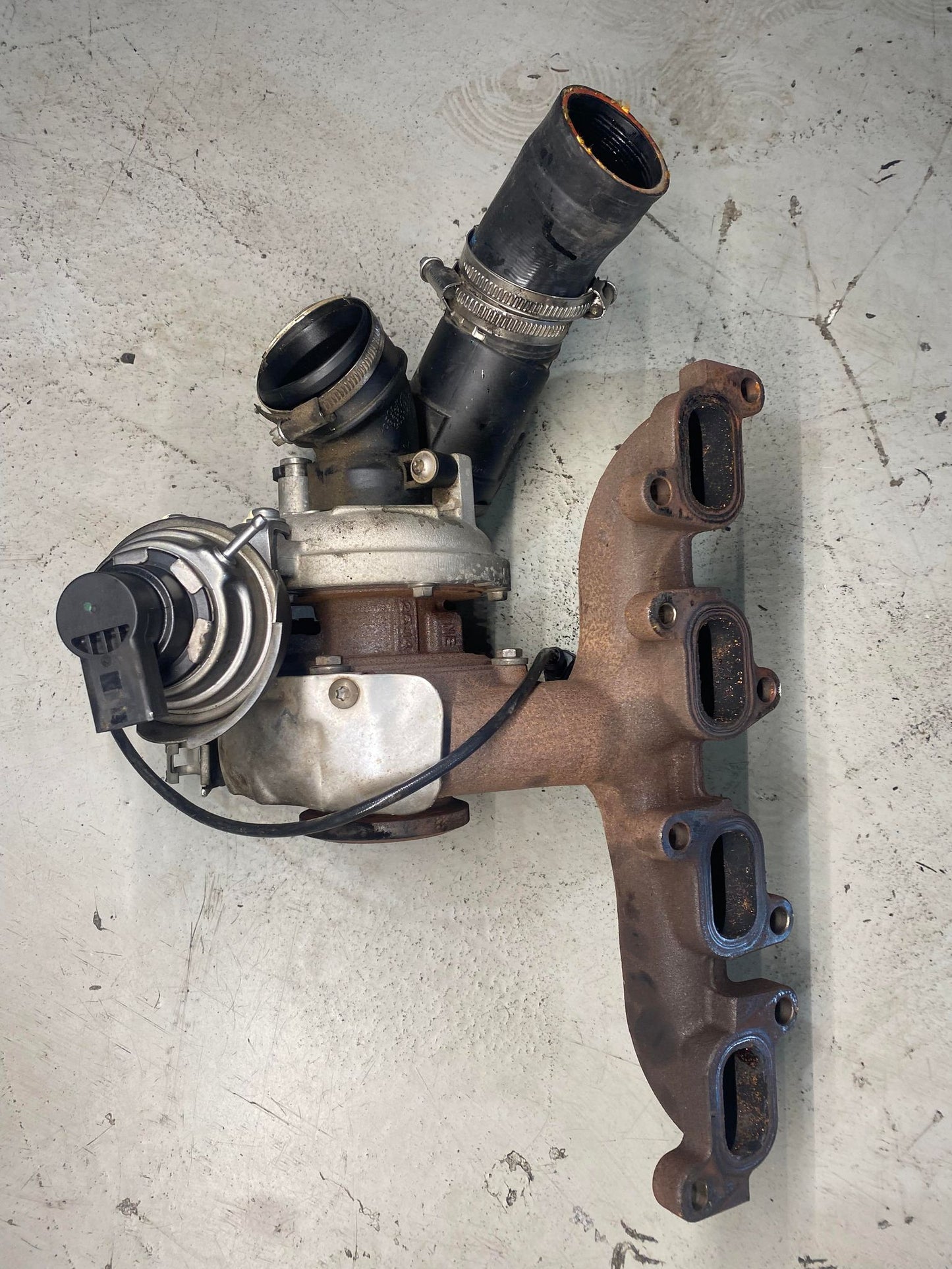 VW CADDY 1.6TDI CAYD ENGINE TURBOCHARGER GTC1244VZ