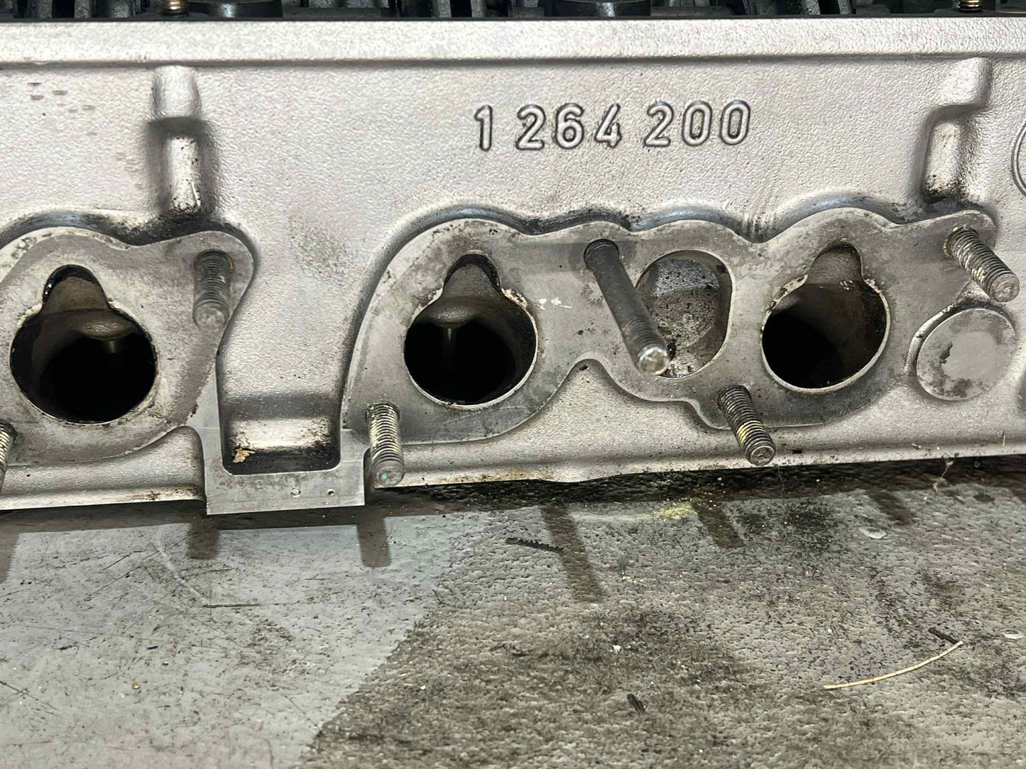 BMW E28 E30 M20 6 CYLINDER ENGINE CYLINDER HEAD REFURBISHED 1264200