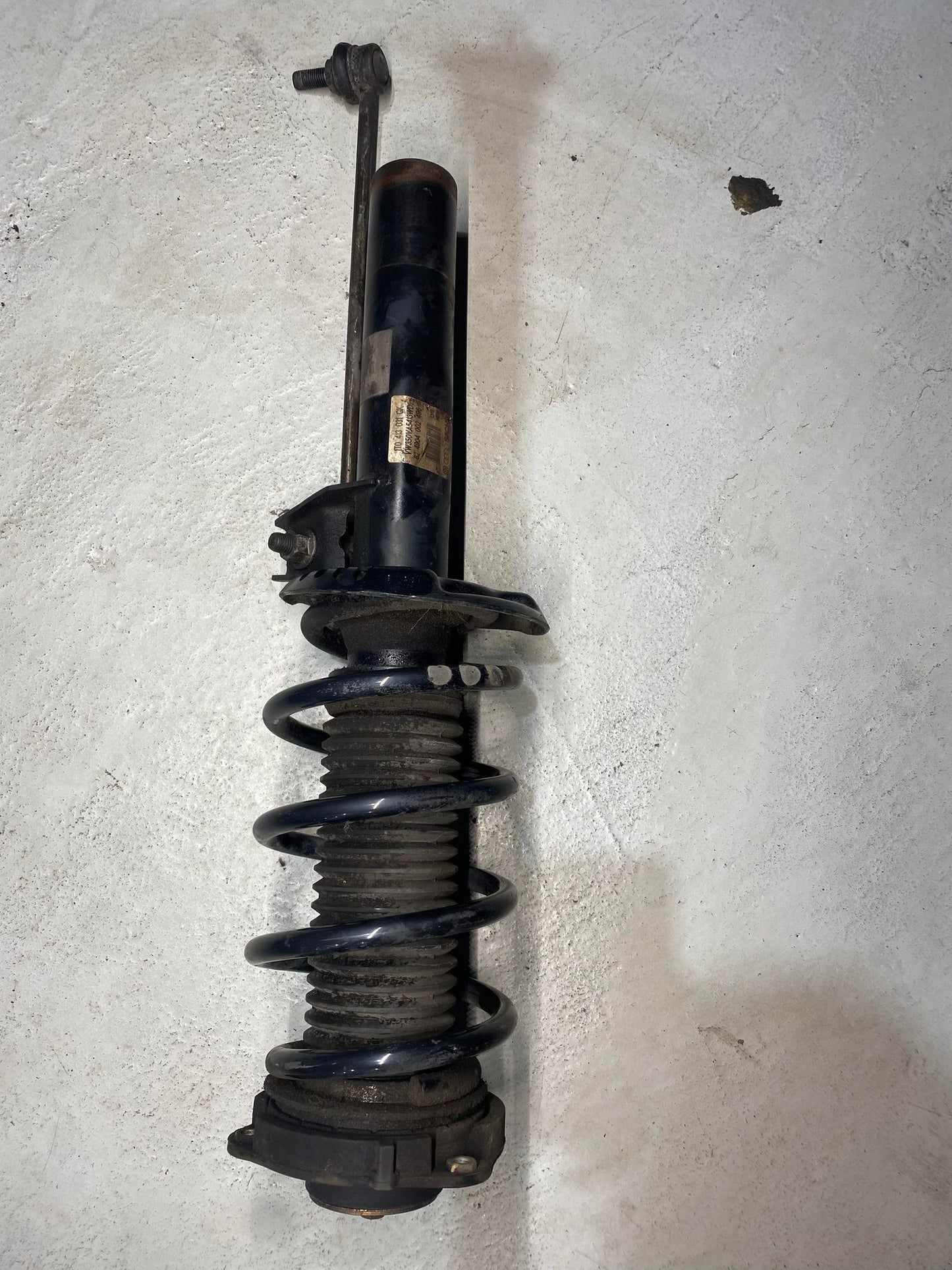 VW GOLF MK5 R32 FRONT SHOCK ABSORBER 1T0413031GK