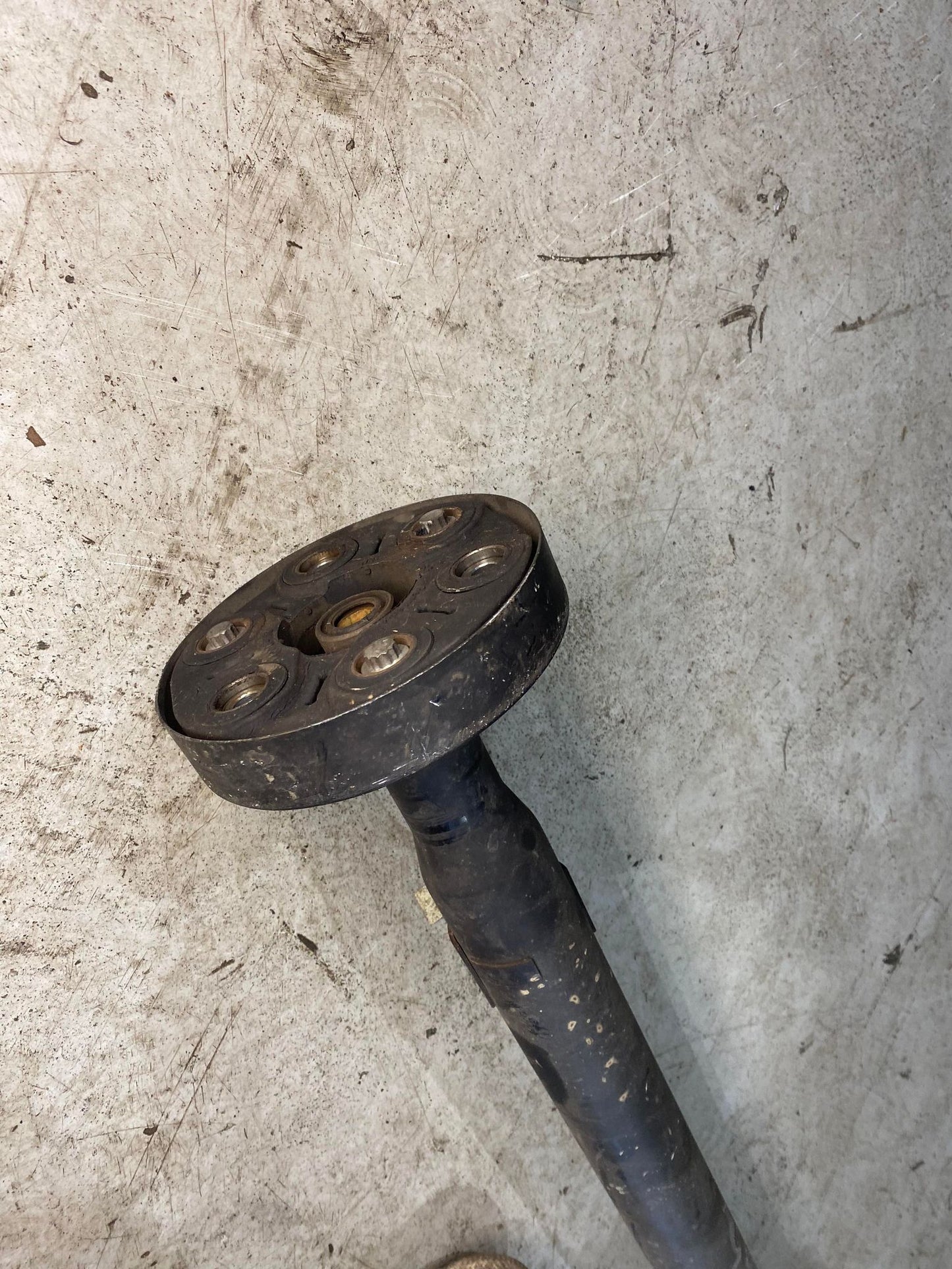 VW GOLF MK5 R32 DRIVE SHAFT
