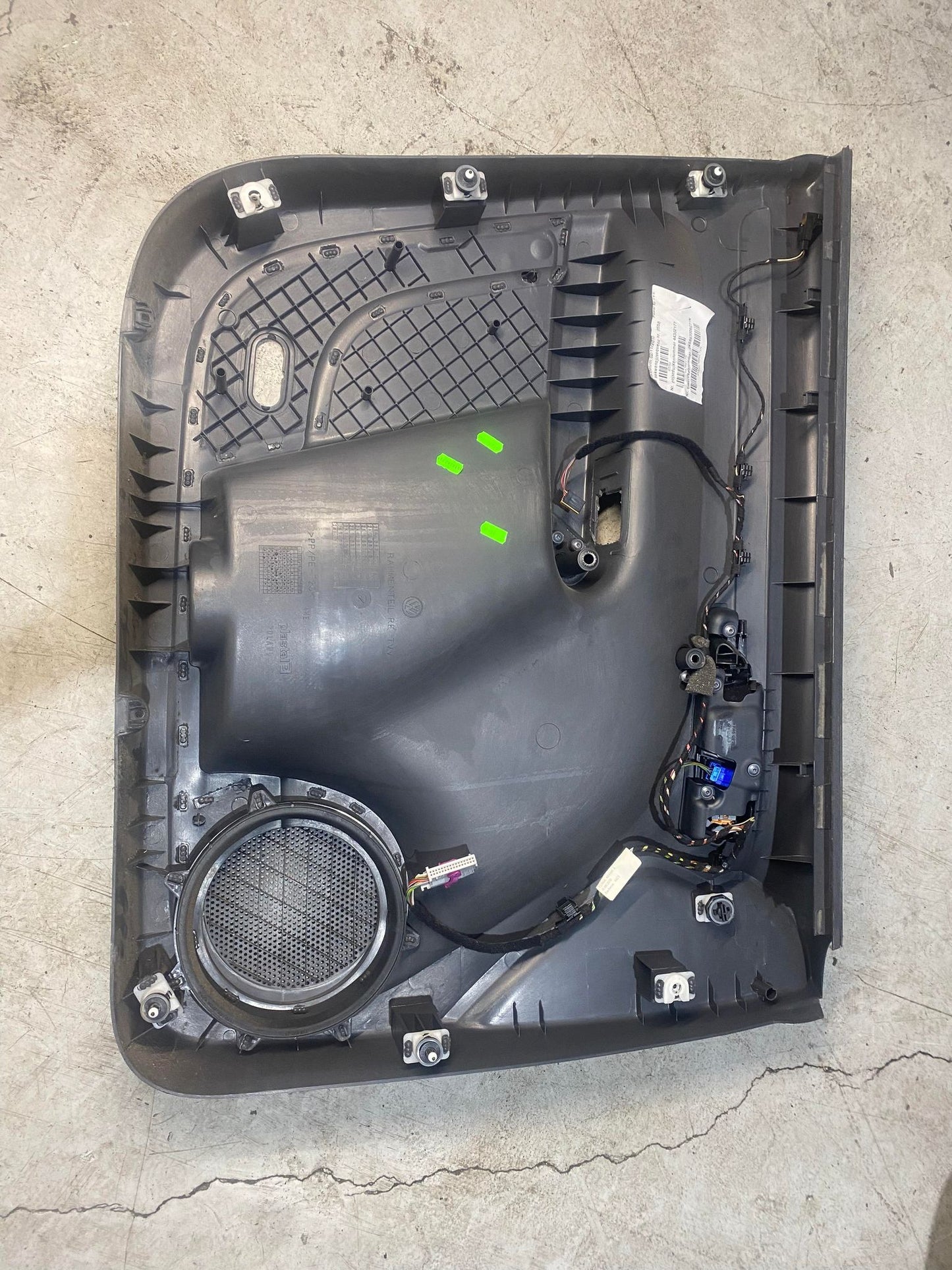 VW CADDY FRONT RIGHT DRIVERS DOOR CARD