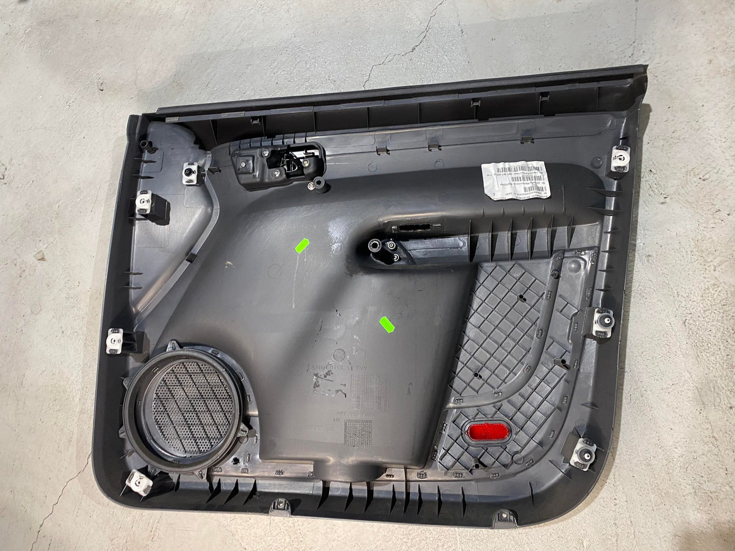 VW CADDY FRONT LEFT PASSENGERS DOOR CARD