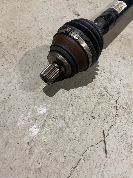 VW GOLF MK7 FRONT RIGHT DRIVESHAFT 5Q0407272