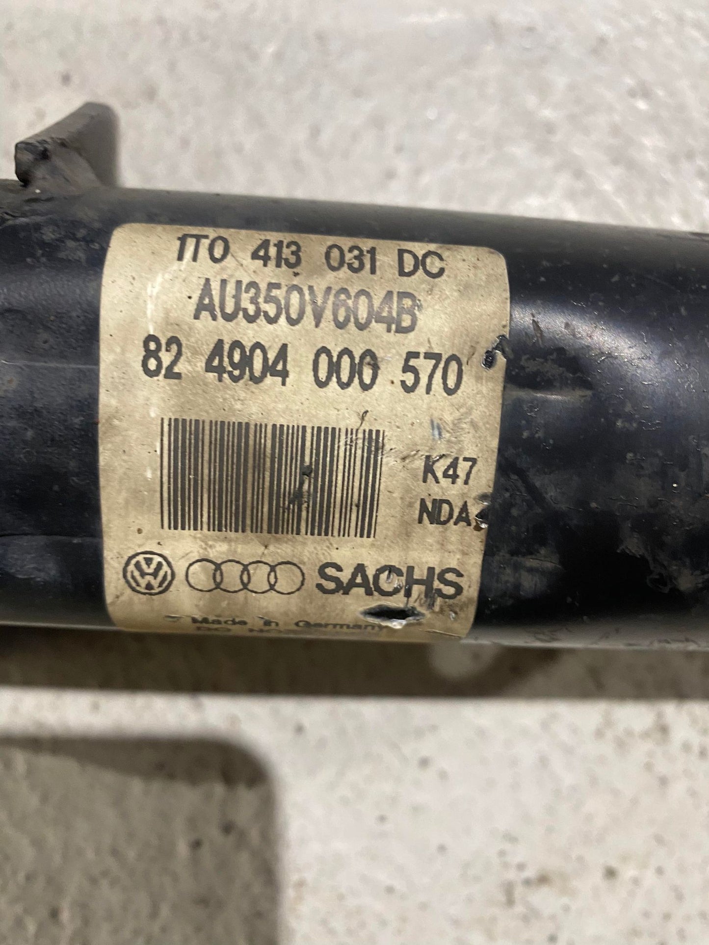 VW GOLF MK5 FRONT SHOCK ABSORBER 1T0413031DC