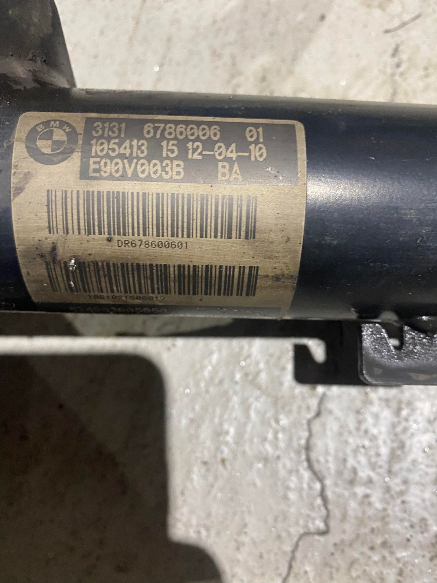 BMW 3 SERIES FRONT RIGHT SHOCK ABSORBER 6786006