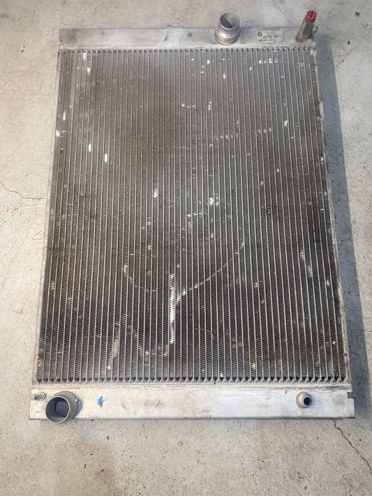 BMW 7 SERIES E65 E66 N62 ENGINE COOLING RADIATOR 7507972