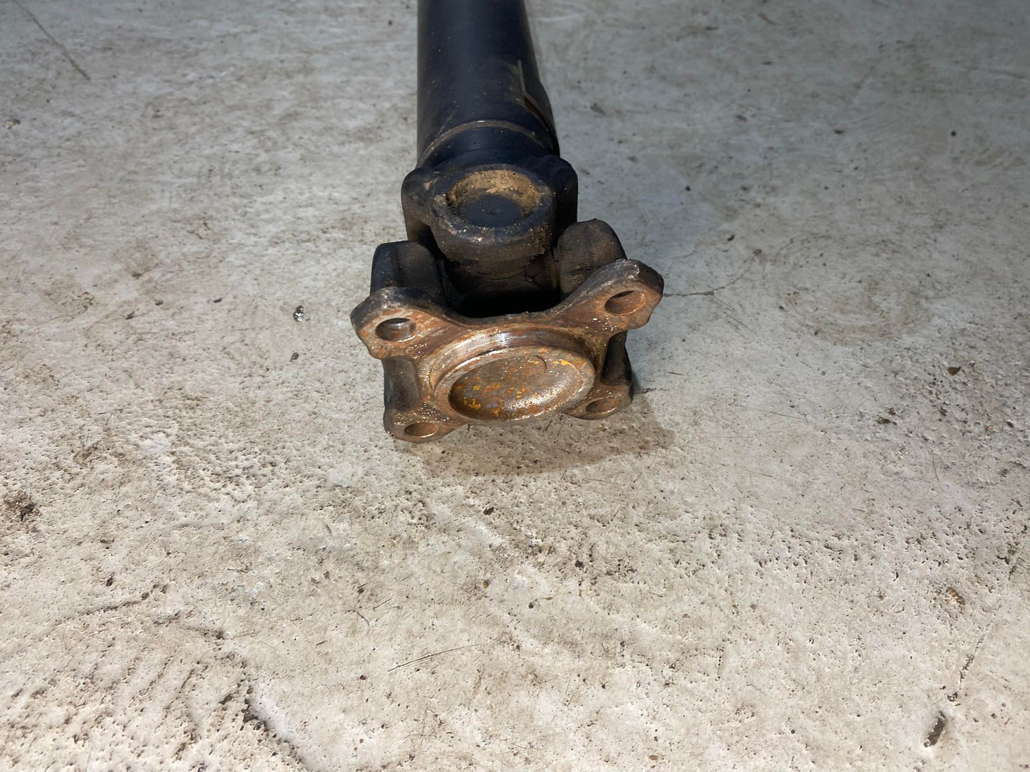 BMW 1 SERIES E87 2.0L DIESEL 120D DRIVE SHAFT 7526116