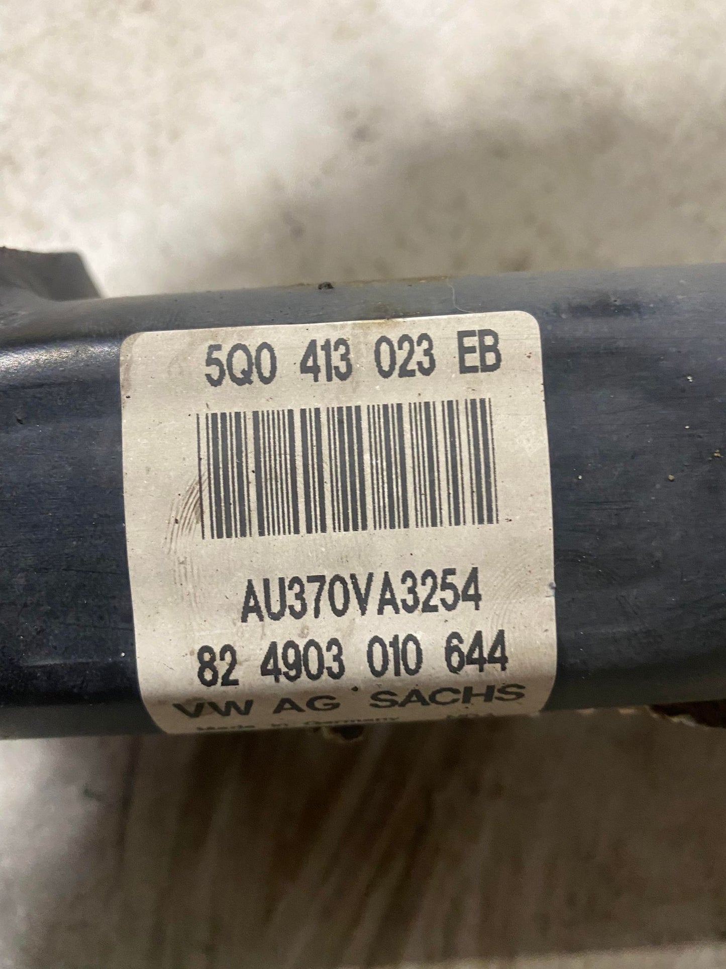 VW GOLF MK7 FRONT LEFT/RIGHT SHOCK ABSORBER 5Q0413023