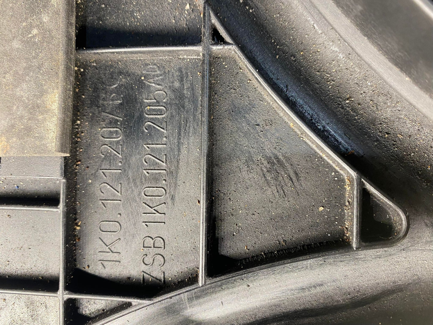 VW CADDY GOLF JETTA RADIATOR COOLING FAN 1K0121207