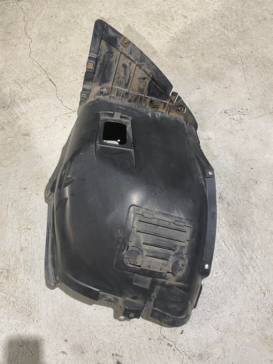 BMW 3 SERIES E90 FRONT RIGHT BOTTOM WHEEL ARCH LINER 7059380