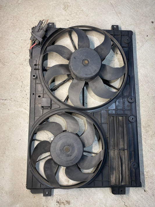 VW CADDY GOLF JETTA RADIATOR COOLING FAN 1K0121207