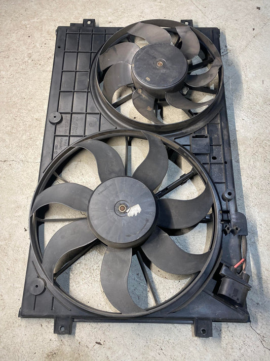 VW CADDY GOLF JETTA RADIATOR COOLING FAN 1K0121207