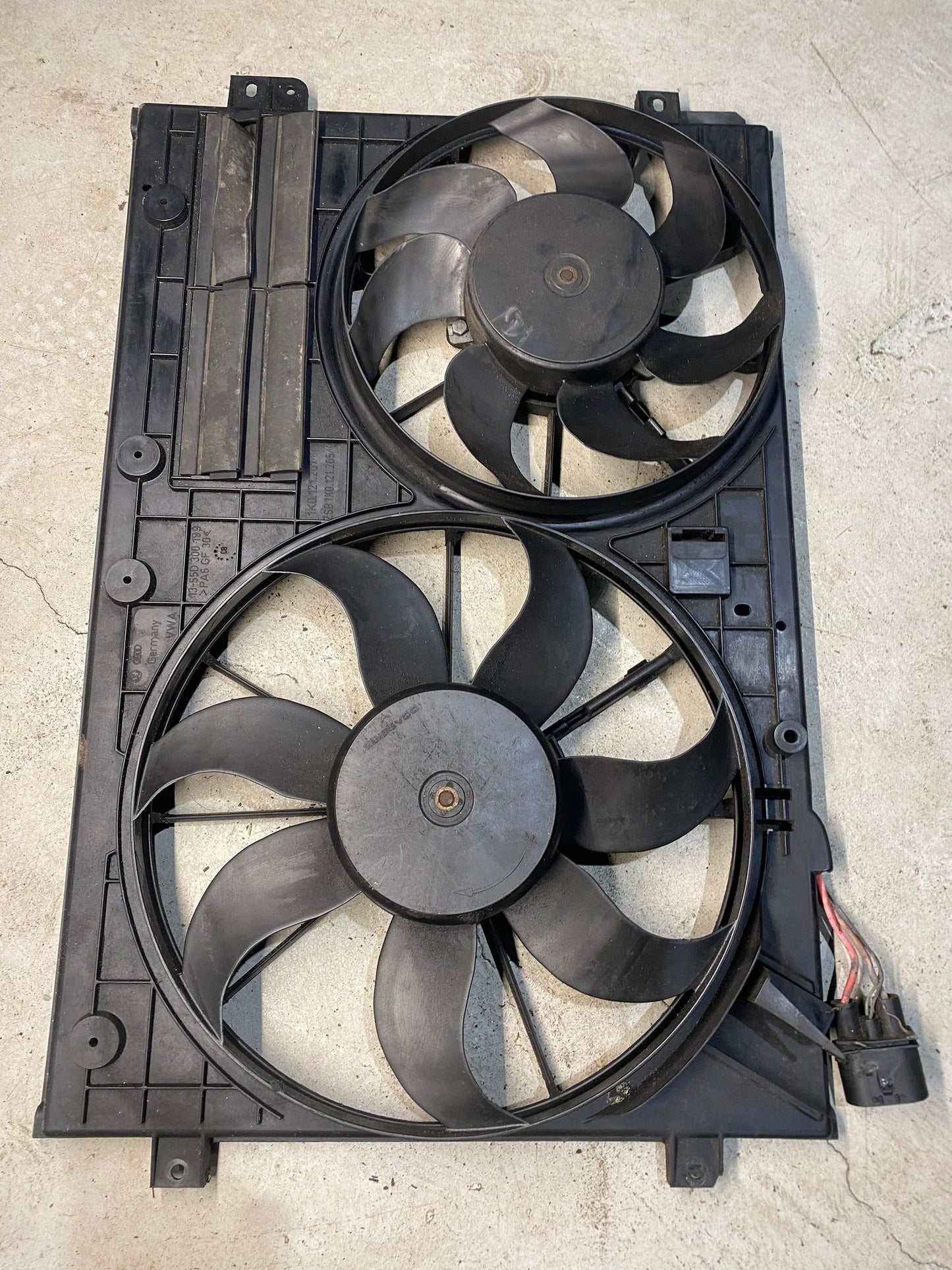 VW CADDY GOLF JETTA RADIATOR COOLING FAN 1K0121207