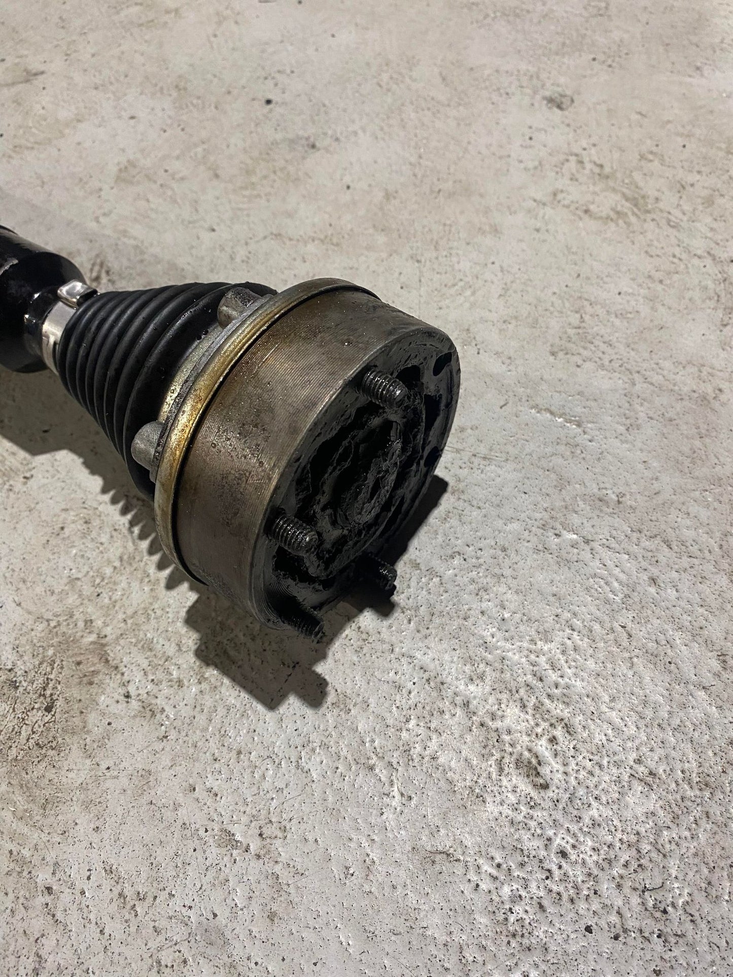 VW GOLF MK7 FRONT RIGHT DRIVESHAFT 5Q0407272