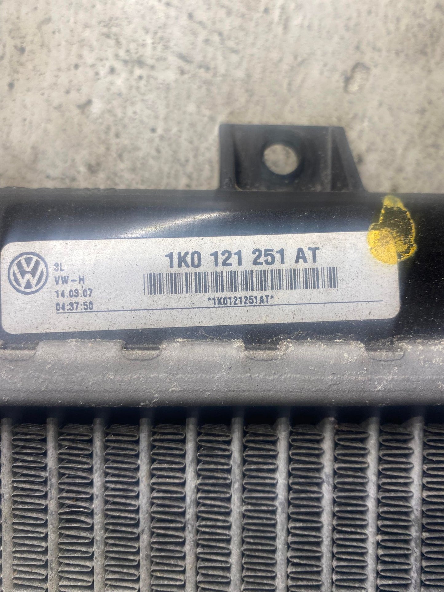 VW AUDI GOLF CADDY A3 FRONT ENGINE COOLING RADIATOR 1K0121251AT
