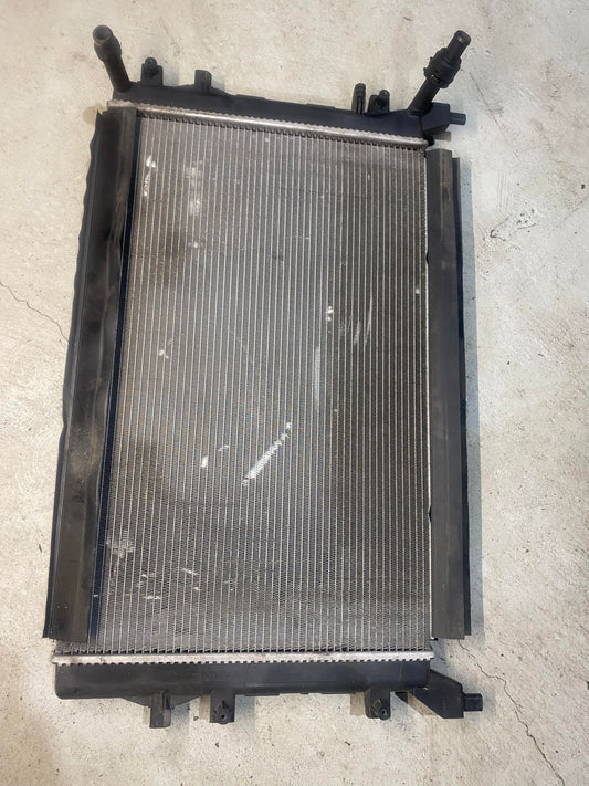 VW AUDI GOLF CADDY A3 FRONT ENGINE COOLING RADIATOR 1K0121251BN