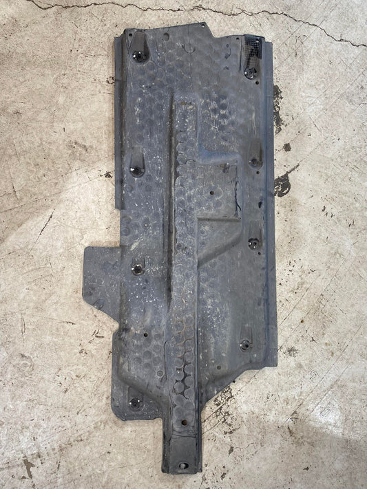 VW POLO 6R RIGHT SIDE UNDERTRAY 6Q0825202