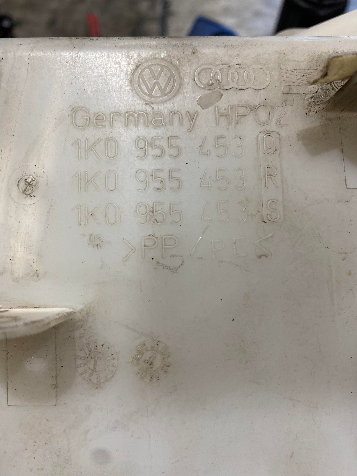 VW AUDI GOLF MK5 A3 8P WASHER FLUID BOTTLE 1K0955453