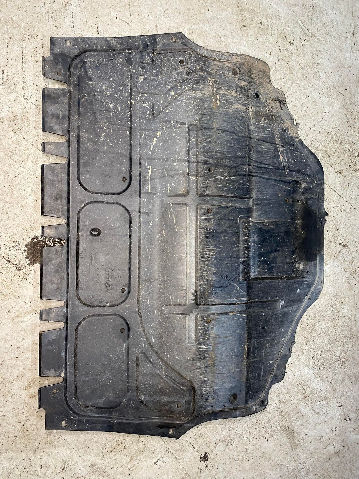 VW POLO 6R ENGINE UNDERTRAY 6R0825235