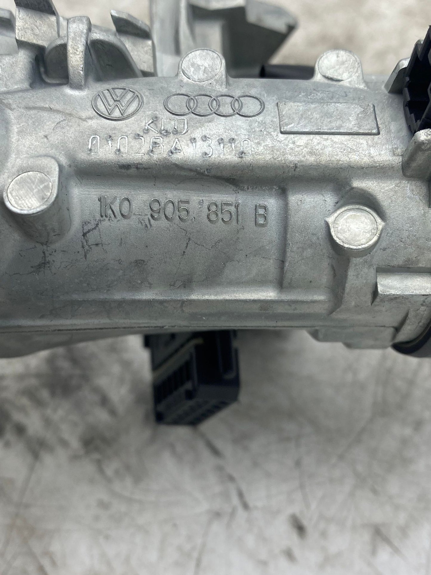 GENUINE AUDI VOLKSWAGEN IGNITION BARREL WITH KEY 1K0905851