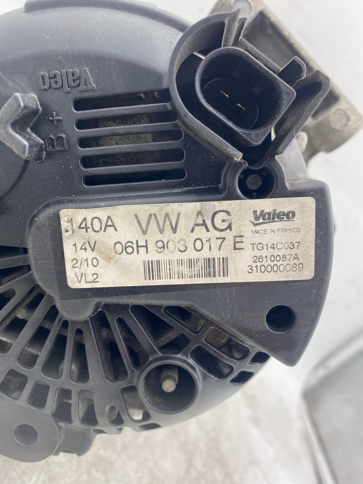 VOLKSWAGEN AUDI GOLF A3 ALTERNATOR 06H903017E