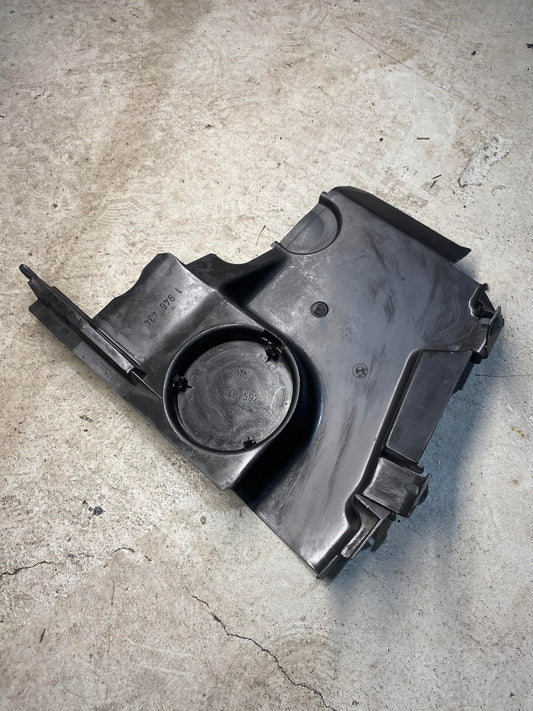 BMW 5 SERIES E34 RIGHT HEADLIGHT TRIM COVER 946434