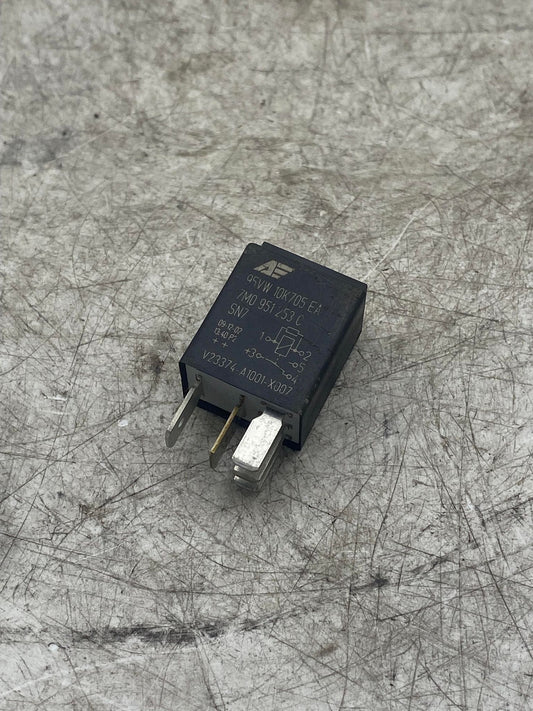 VOLKSWAGEN RELAY 7M0951253