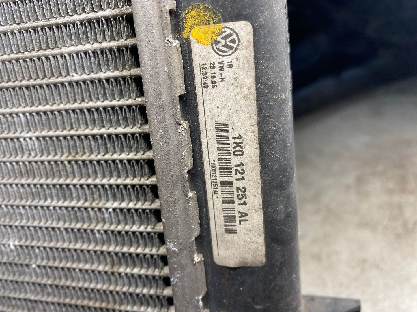 VW AUDI GOLF CADDY A3 FRONT ENGINE COOLING RADIATOR 1K0121251AL