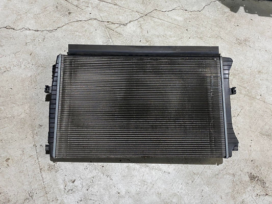 VW GOLF MK7 FRONT ENGINE COOLING RADIATOR 5Q0121251
