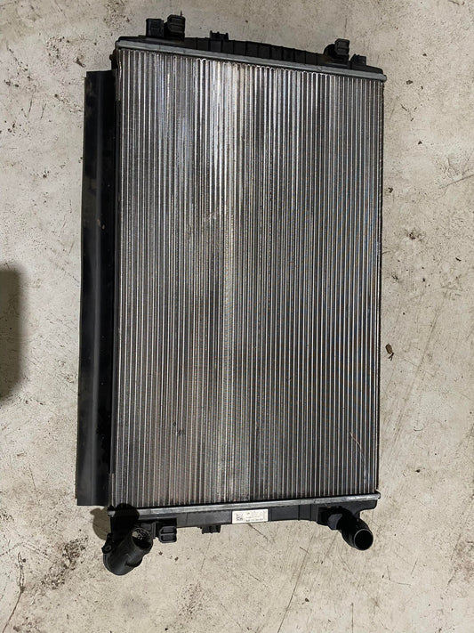 VW GOLF MK7 FRONT ENGINE COOLING RADIATOR 5Q0121251