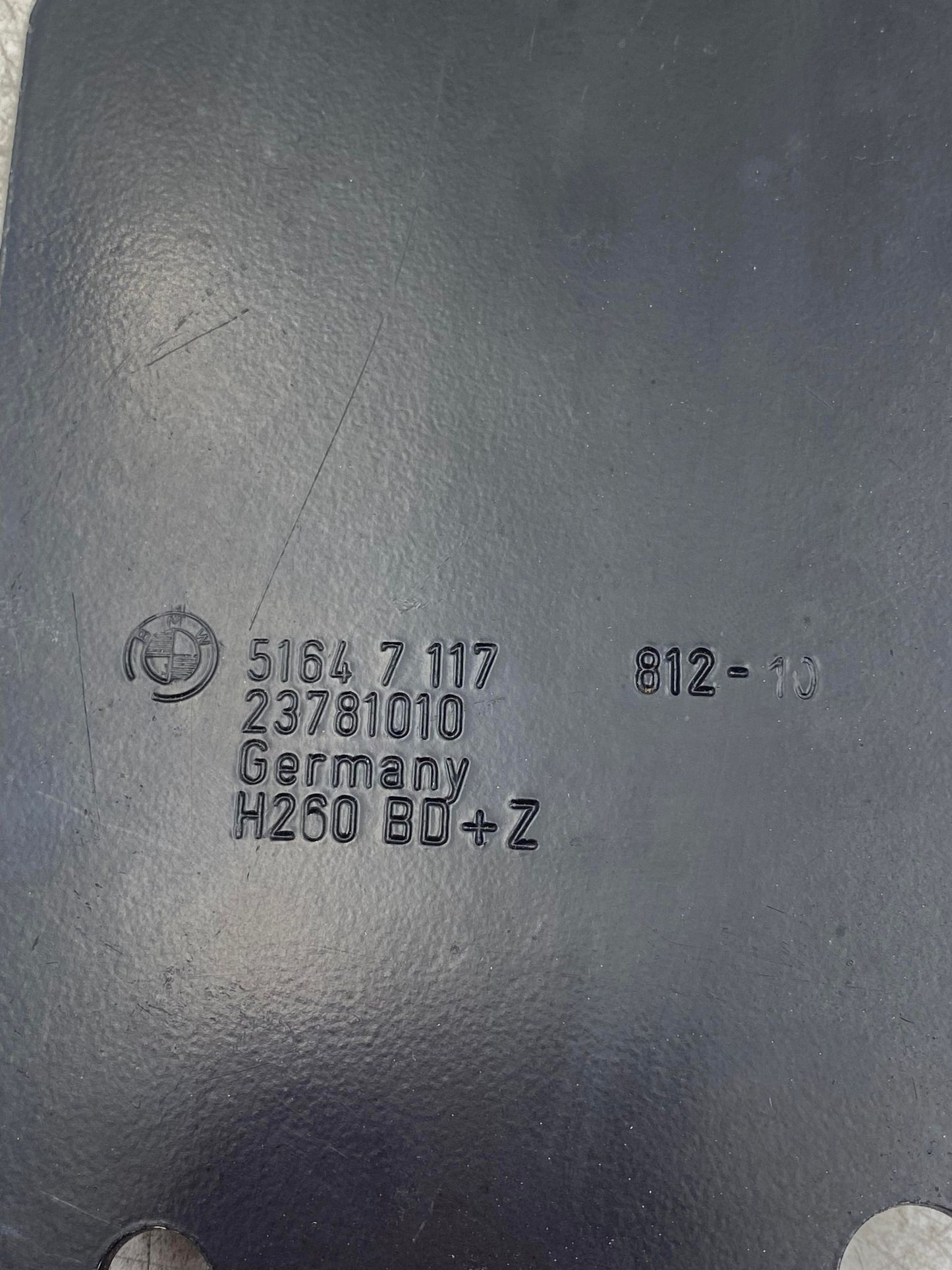 BMW 3 SERIES E90 E92 E93 RADIATOR SUPPORT BRACKETS 711781110 - 7117812 LHS RHS