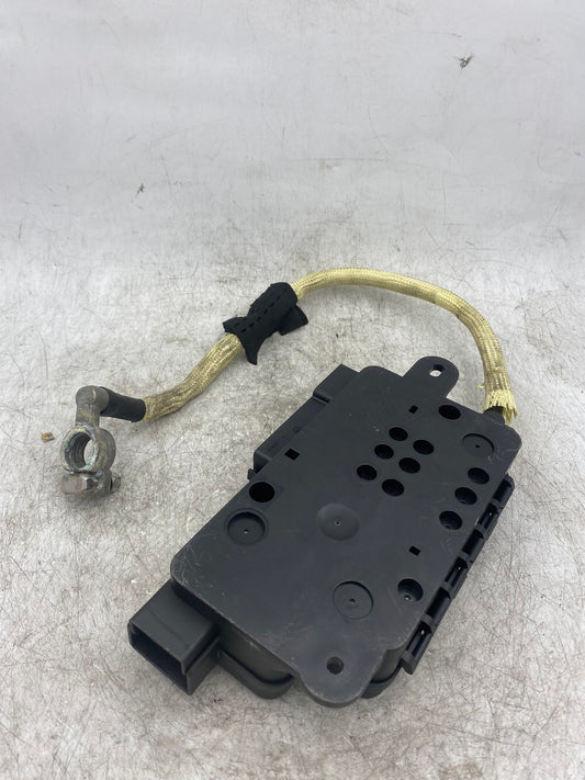 VW GOLF R32 BATTERY OVERLOAD PROTECTION TRIP SWITCH 8P0937548