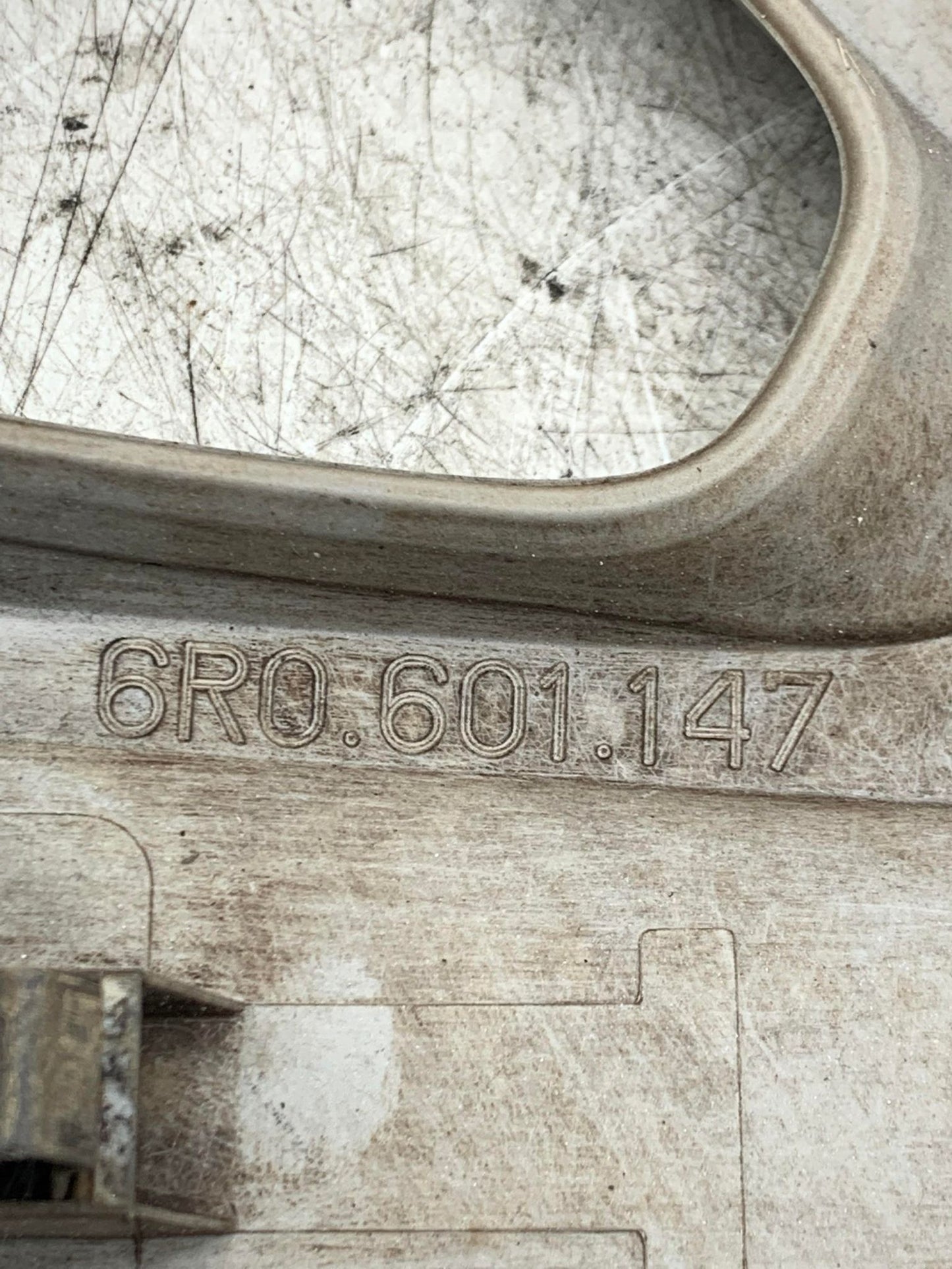 VW POLO 6R HUB CAP WHEEL COVER 6R0601147