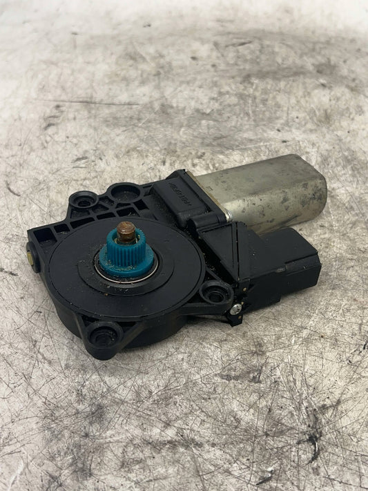 BMW 1 SERIES E87 LHS LEFT PASSENGER SIDE REAR WINDOW MOTOR 71002603