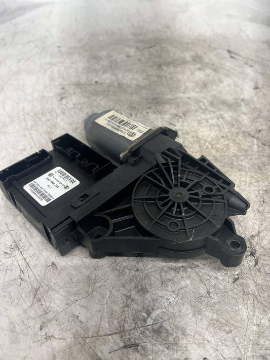 VOLKSWAGEN GOLF MK6 RHS FRONT DRIVERS WINDOW MOTOR 5K0959793