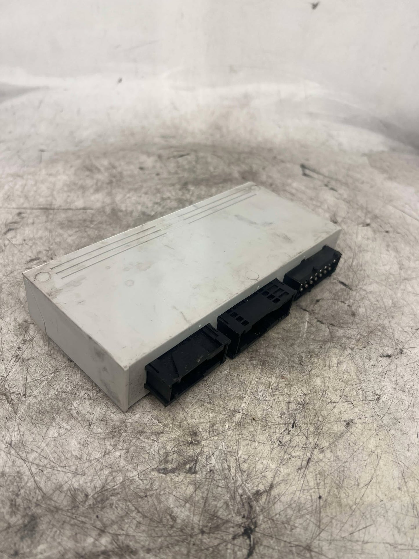 BMW X3 E83 BODY CONTROL MODULE GM5 LIN HIGH 6963026
