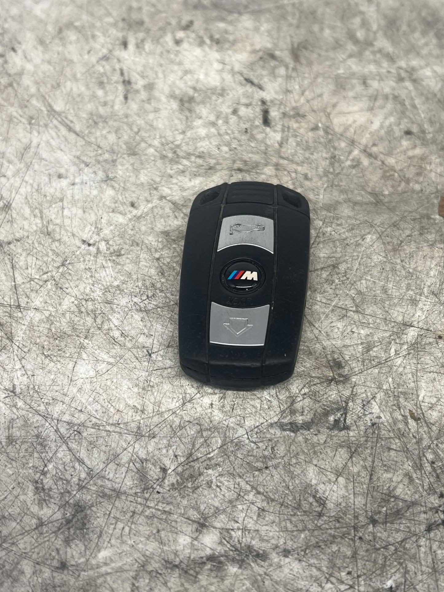 BMW 1 3 SERIES E82 E87 E88 E90 N46 2.0L DME CAS AND KEY SET CAS2 7561834