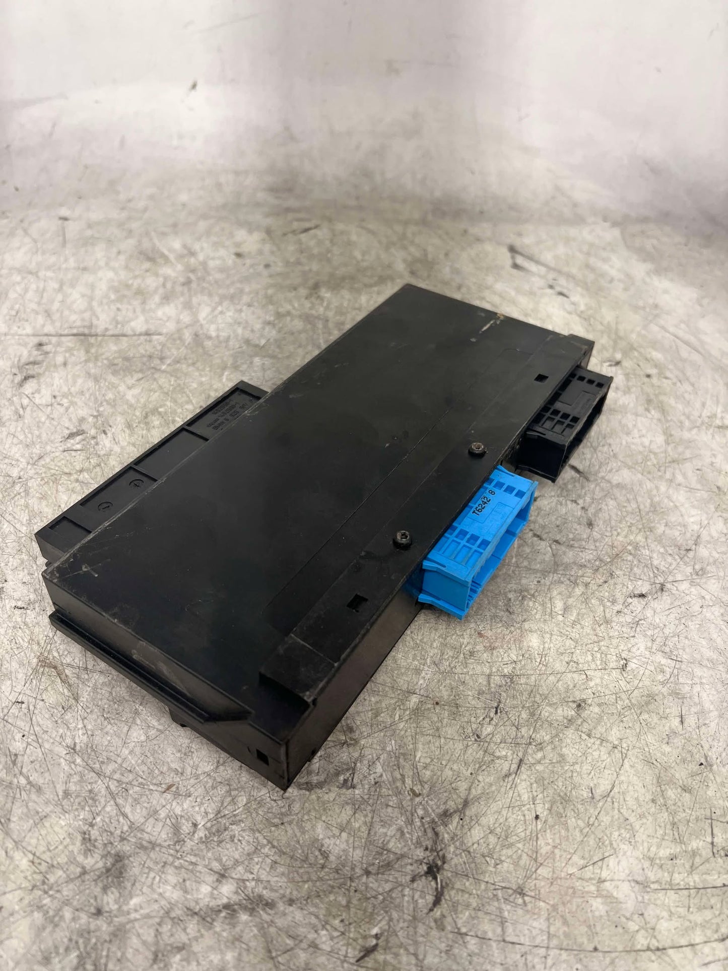 BMW 1 SERIES E87 LCI BODY CONTROL MODULE JUNCTION BOX H2 61356971960
