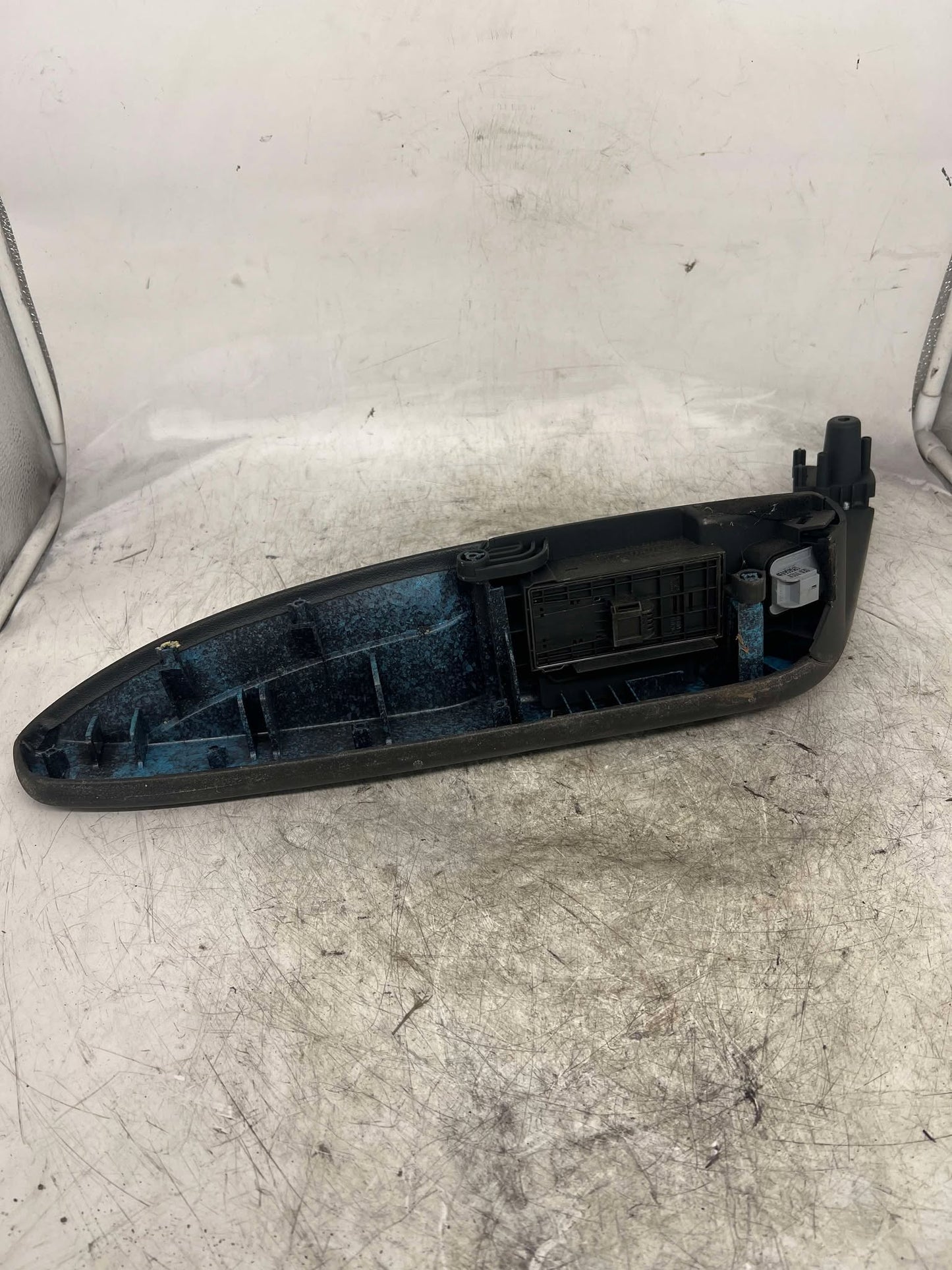 AUDI A3 8P DRIVERS RIGHT SIDE WINDOW CONTROL SWITCH 8P4959522C