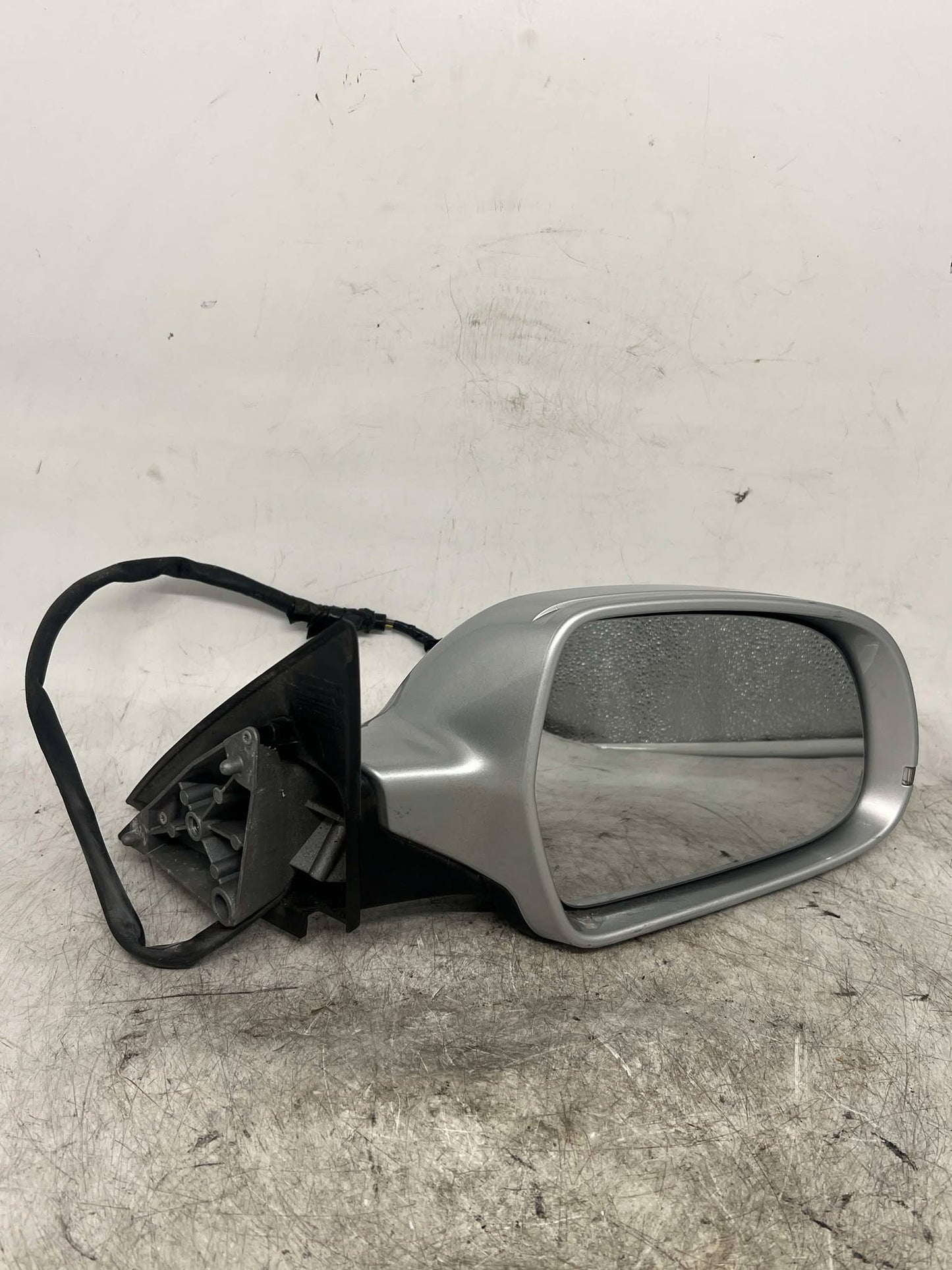 AUDI A3 8P RHS RIGHT SIDE MIRROR FACELIFT WITH INDICATOR 2008-2013