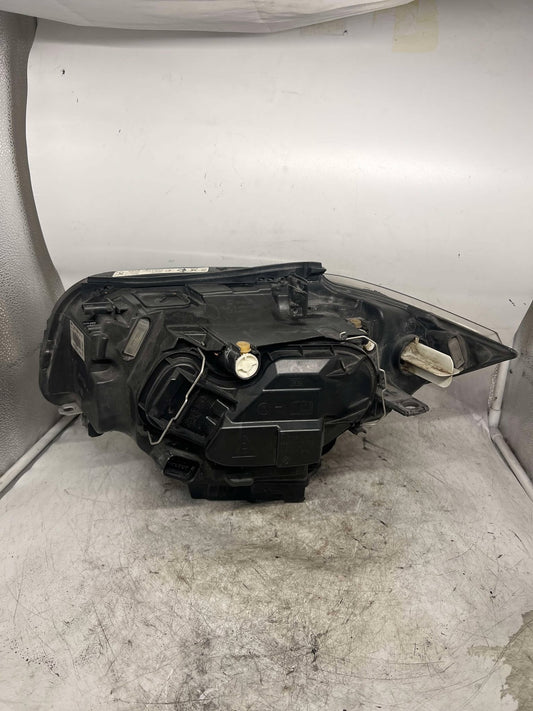 BMW 1 SERIES E82 E87 E88 RHS RIGHT XENON HEADLIGHT 7170294