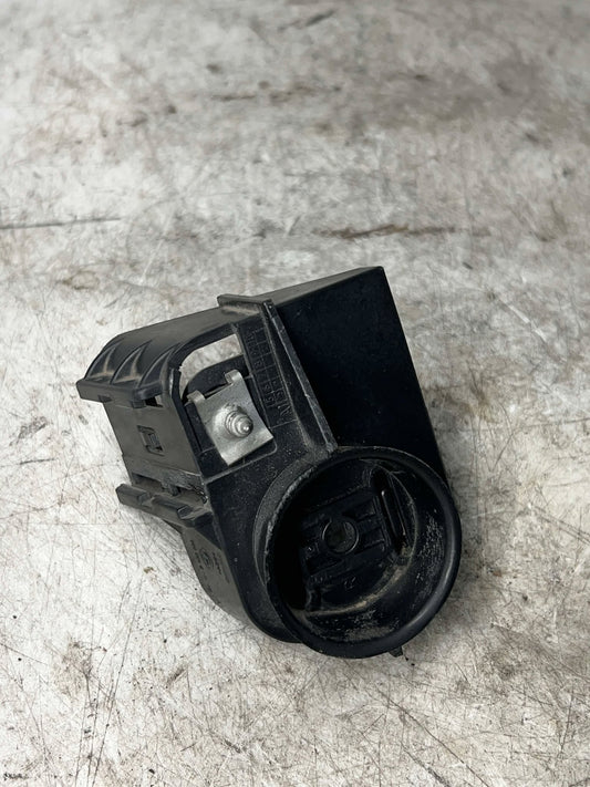 BMW 3 SERIES E92 E93 RIGHT HEADLIGHT BRACKET SUPPORT 7156558