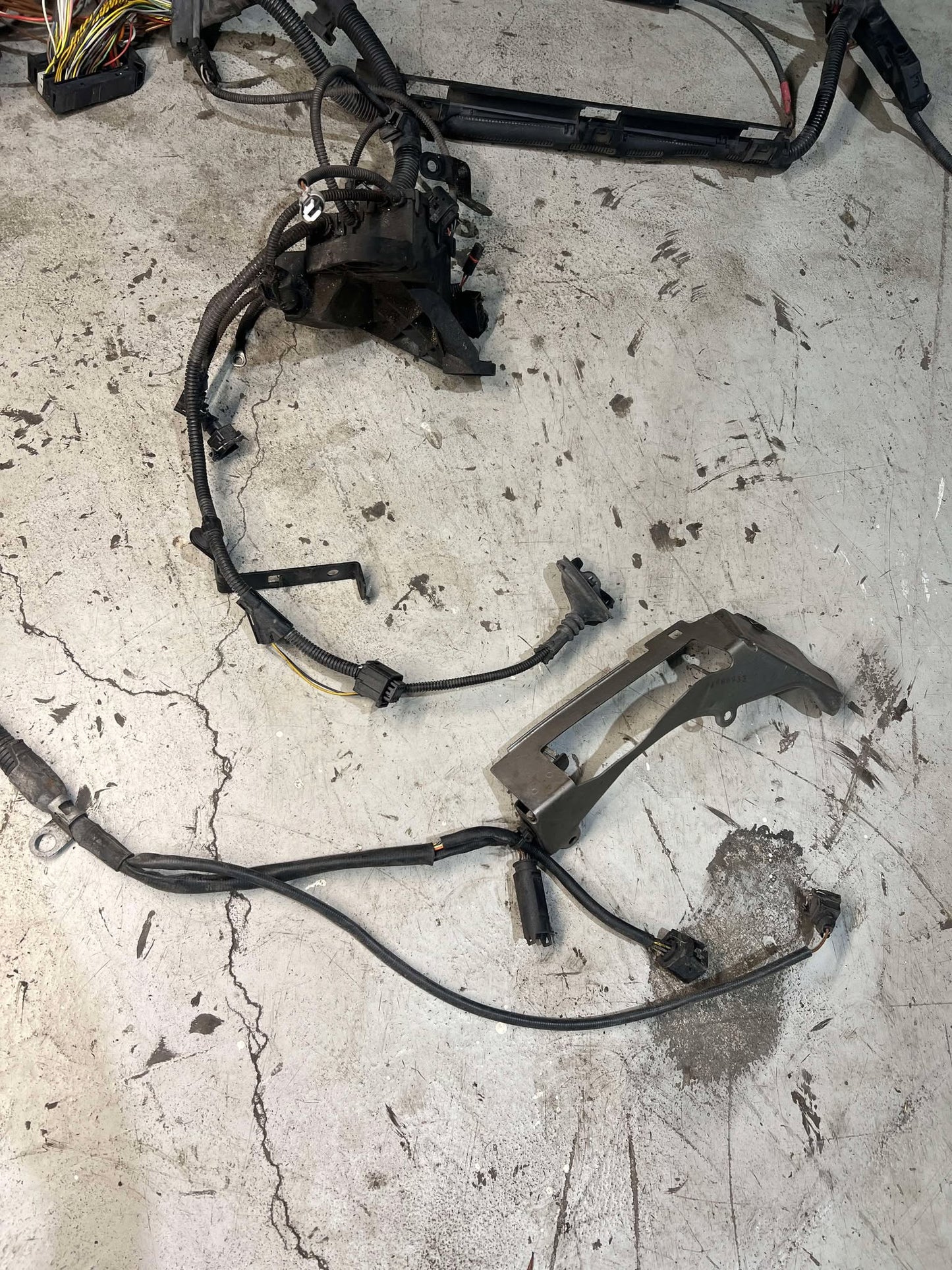 BMW 1 3 X SERIES N46N 118i ENGINE WIRING HARNESS