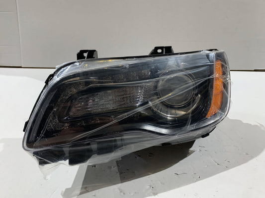 CHRYSLER 300C LHS LEFT XENON HEADLIGHT 68204775AB