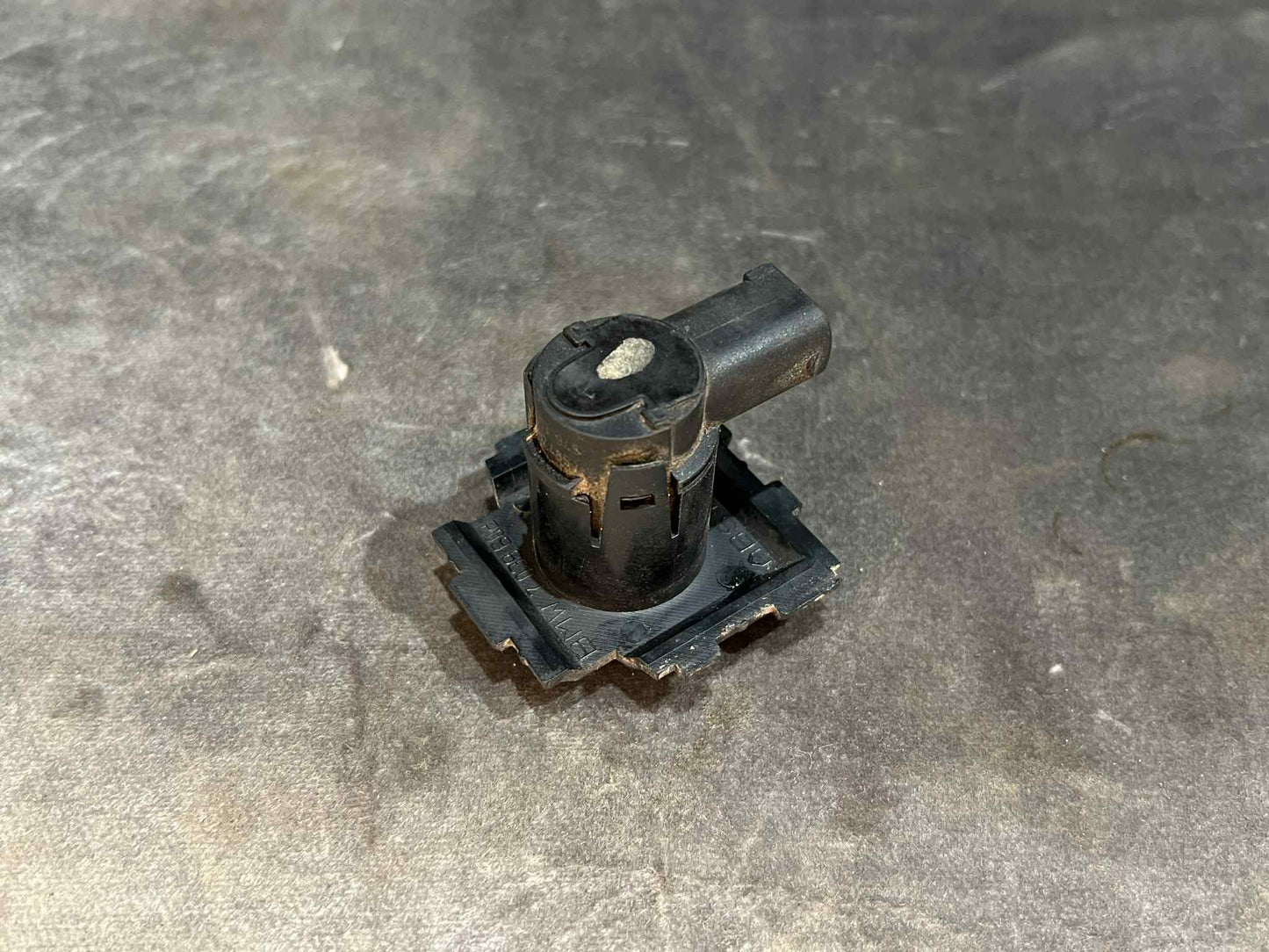 BMW 7 SERIES E65 E66 E67 PARKING DISTANCE SENSOR 7039602