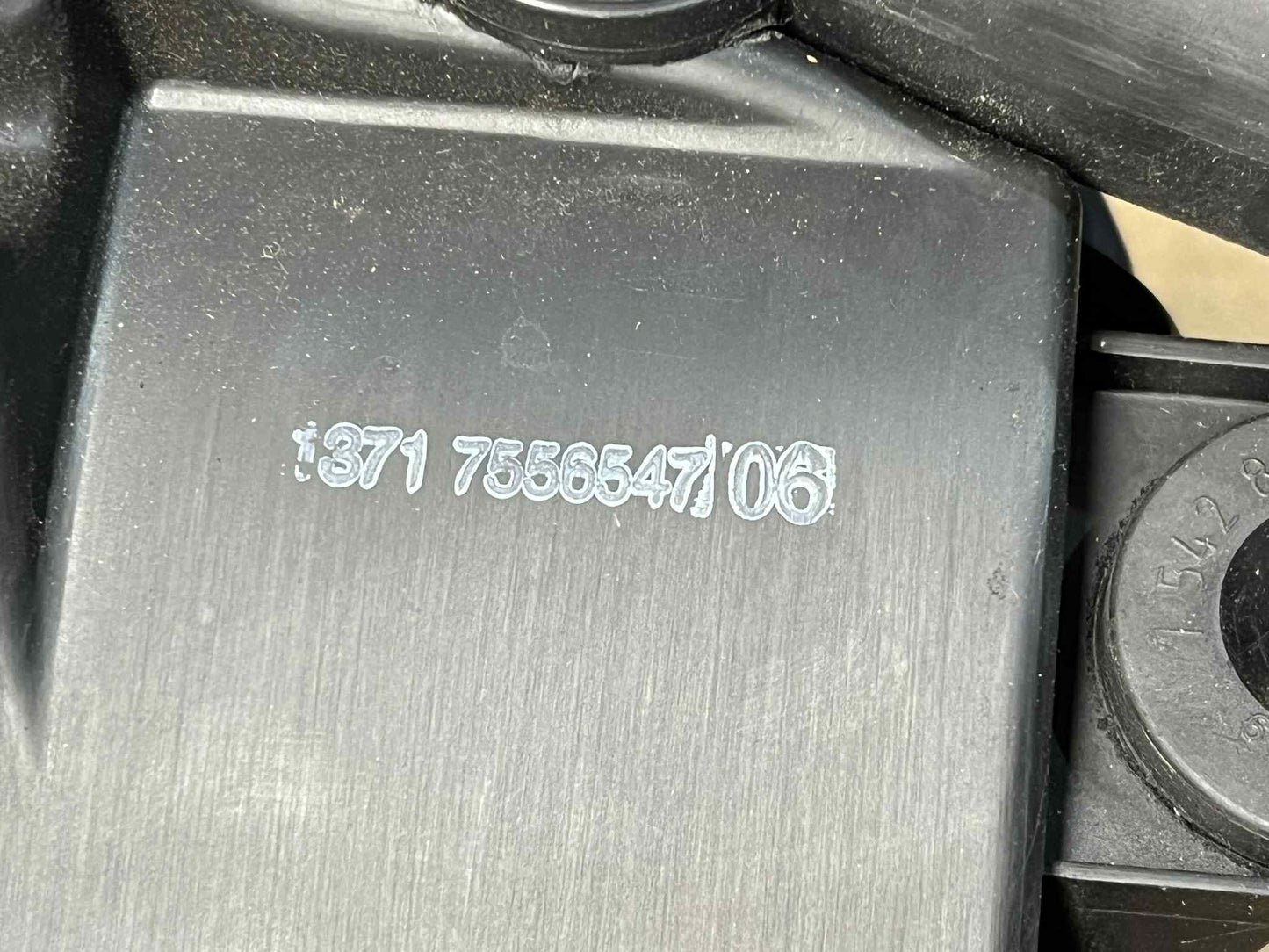 BMW 1 3 SERIES N54 135I 335I AIR INTAKE 7556547
