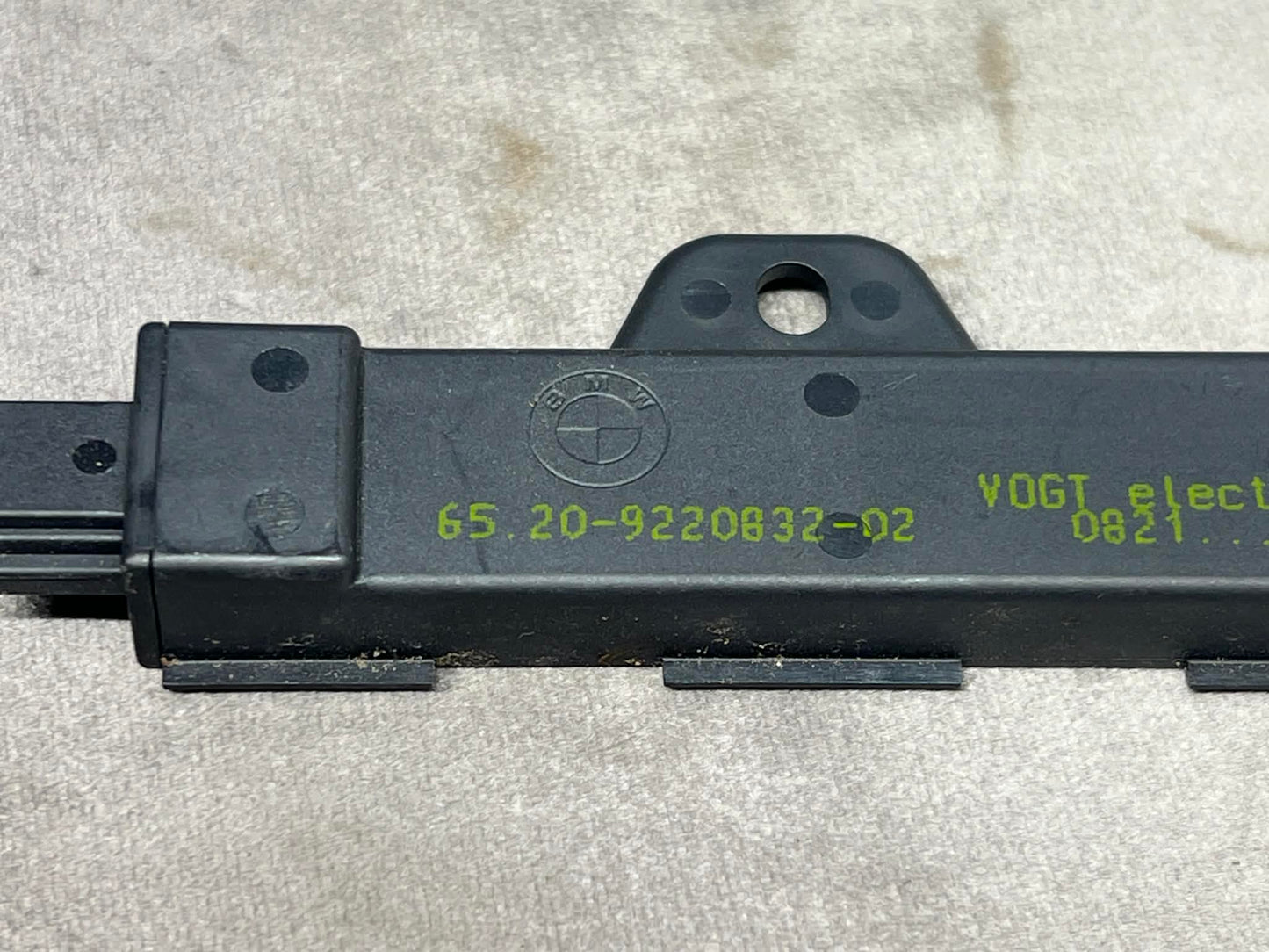 BMW 1 2 3 4 5 6 7 X SERIES EXTERIOR KEYLESS ACCESS ANTENNA MODULE 9220832